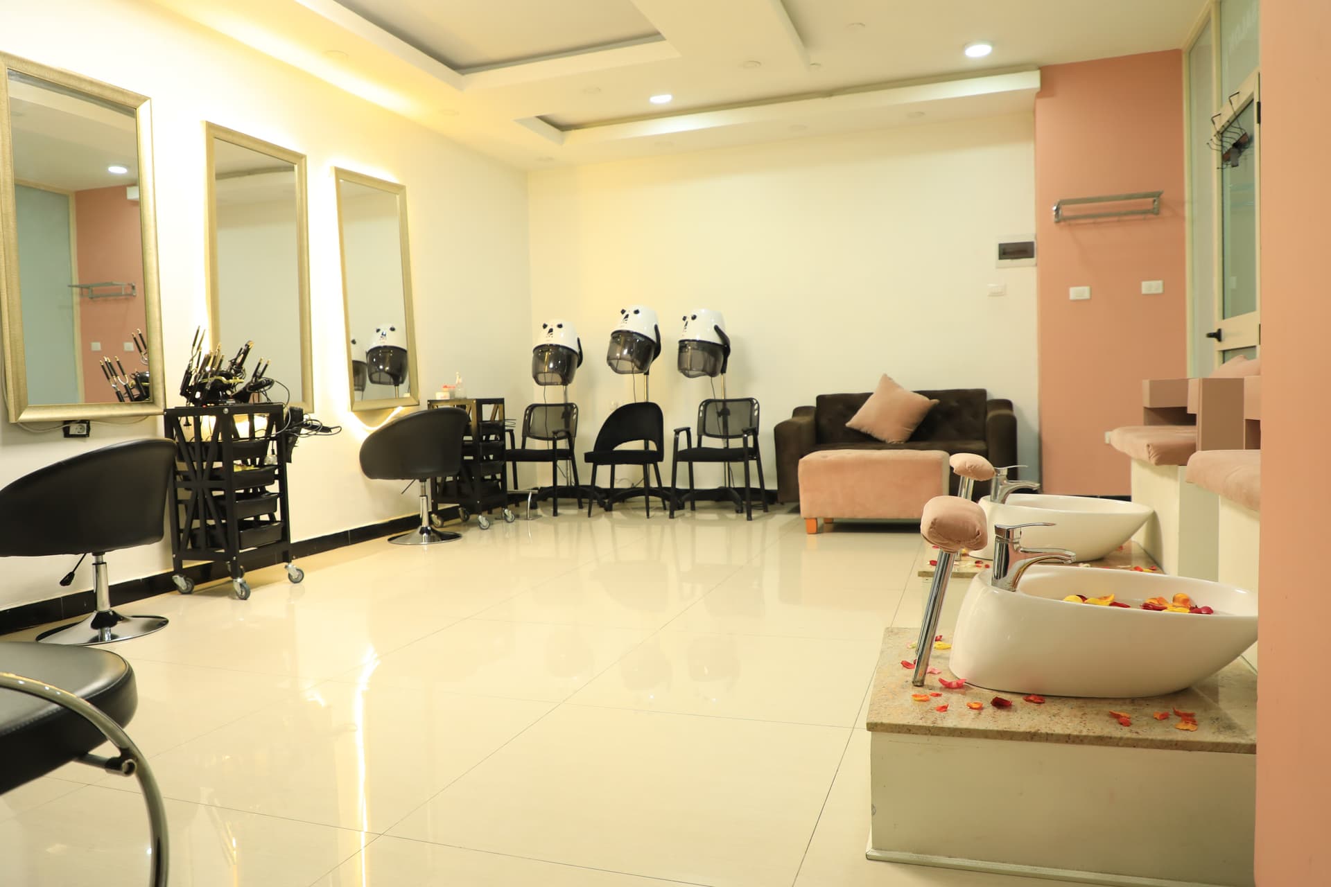 Connect Wellness salon